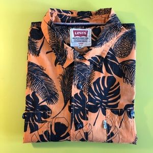 levi’s button down shirt